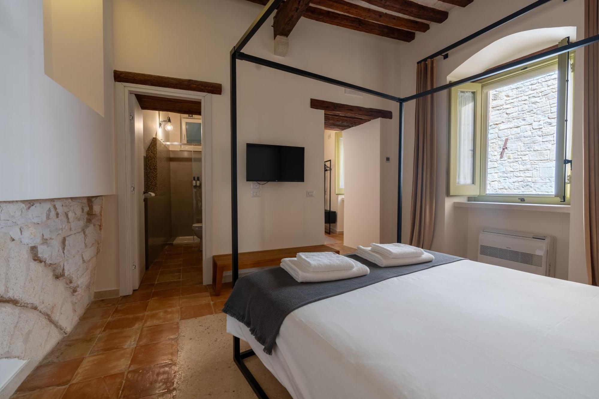 B&B Palazzo Vittoria Bisceglie Bagian luar foto