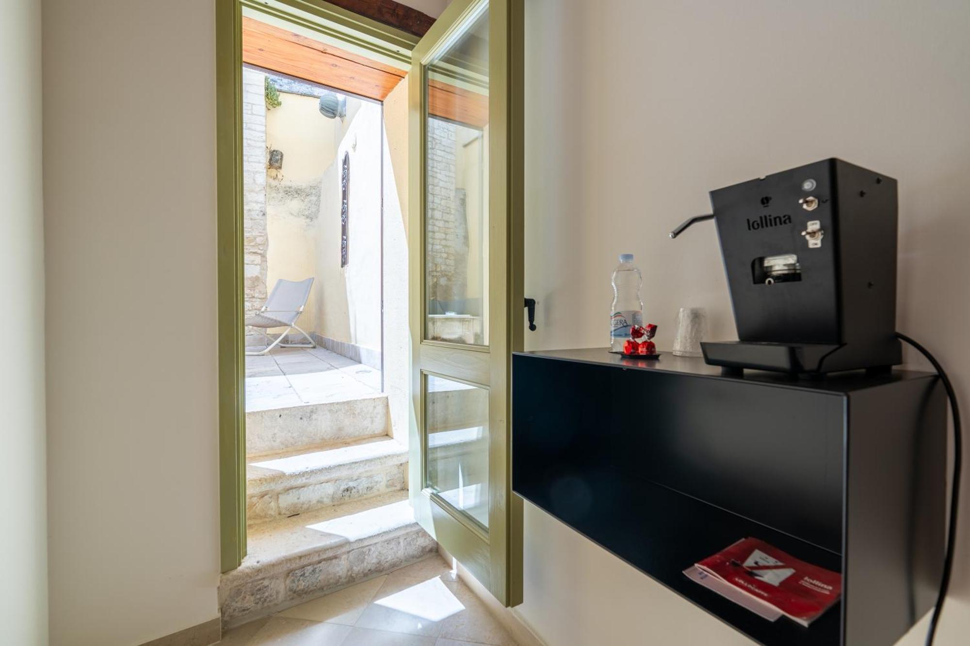 B&B Palazzo Vittoria Bisceglie Bagian luar foto